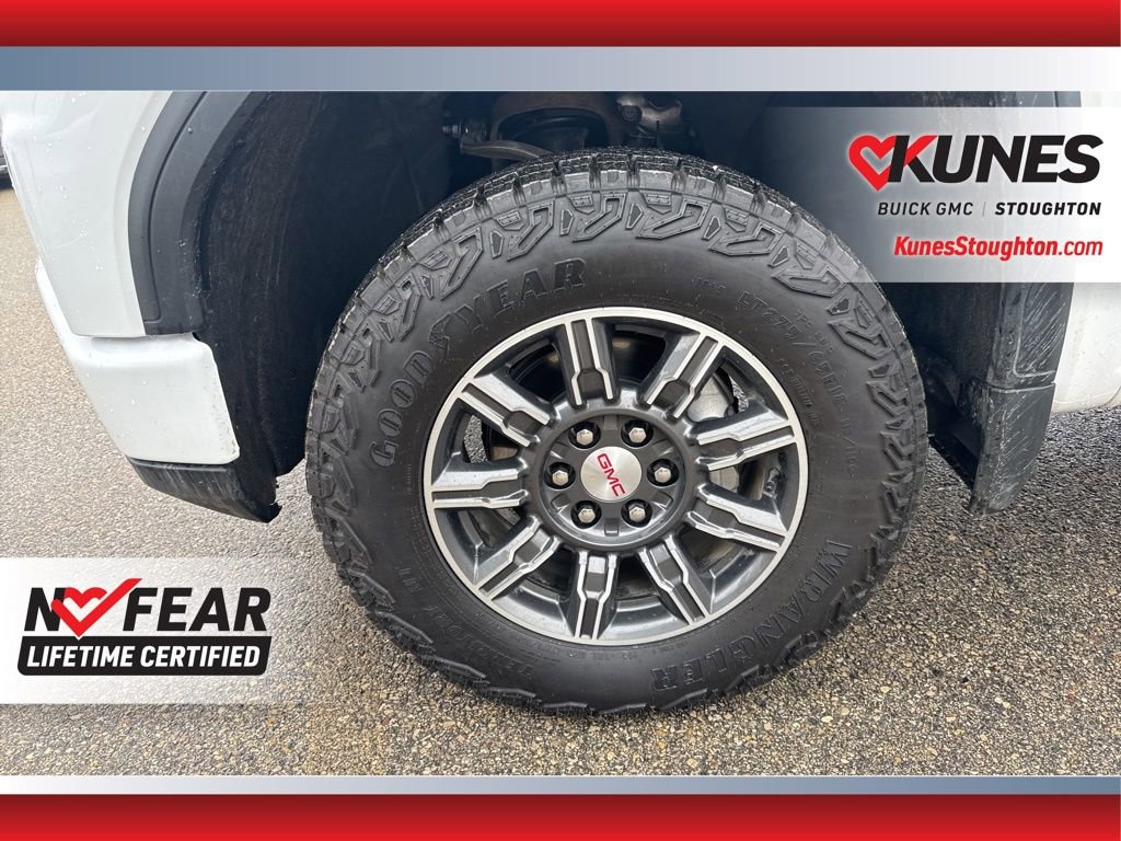 Used 2025 GMC Sierra 1500 AT4 image 16