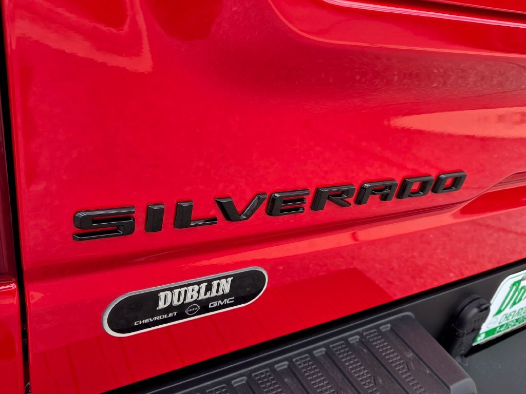 New 2026 Chevrolet Silverado 1500 Custom w/ Turbomax Blackout Package AWD/4WD image 9