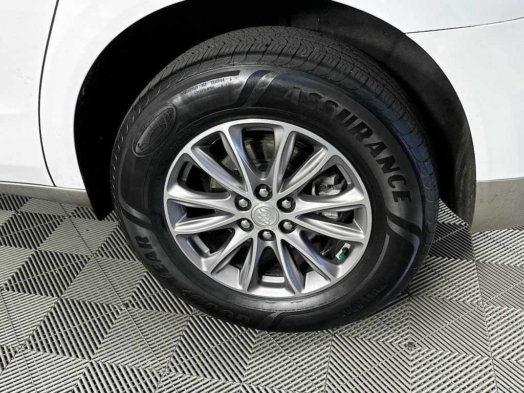 Used 2022 Buick Enclave Essence image 39