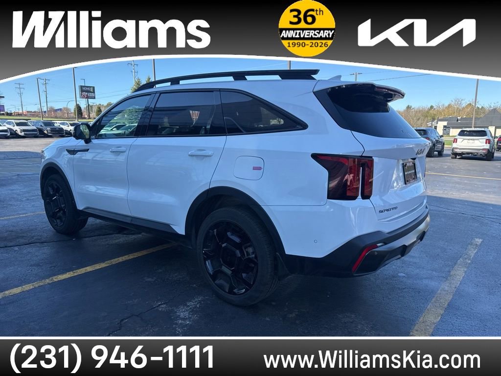 Used 2025 Kia Sorento SX Prestige w/ Olive Brown Leather Package AWD/4WD image 12