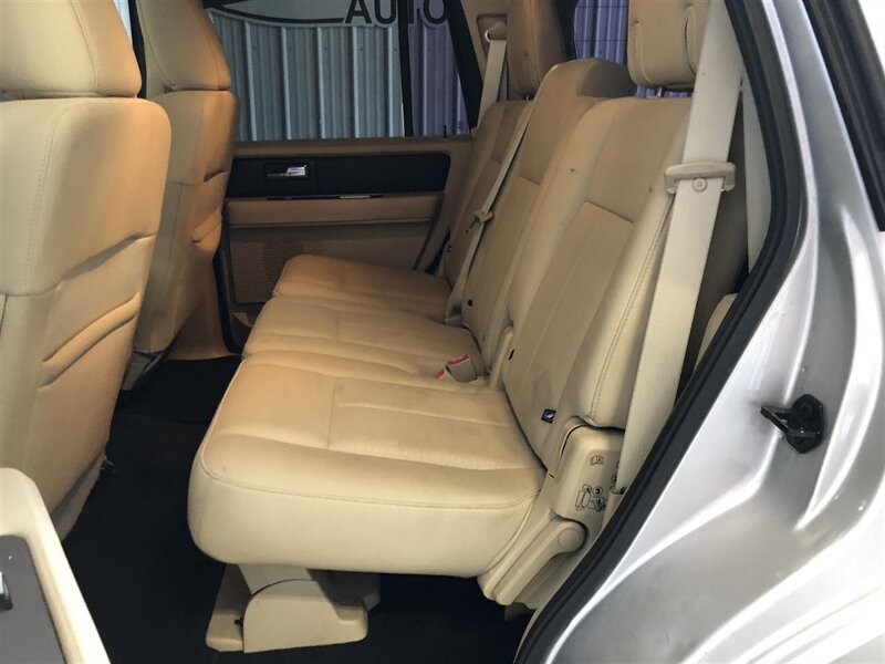 Used 2016 Ford Expedition XL AWD/4WD image 18