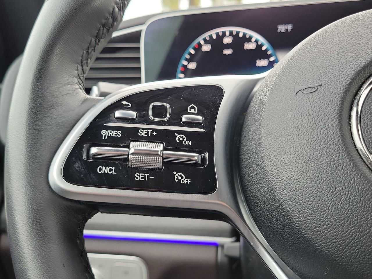 Used 2023 Mercedes-Benz GLE 450 4MATIC image 32