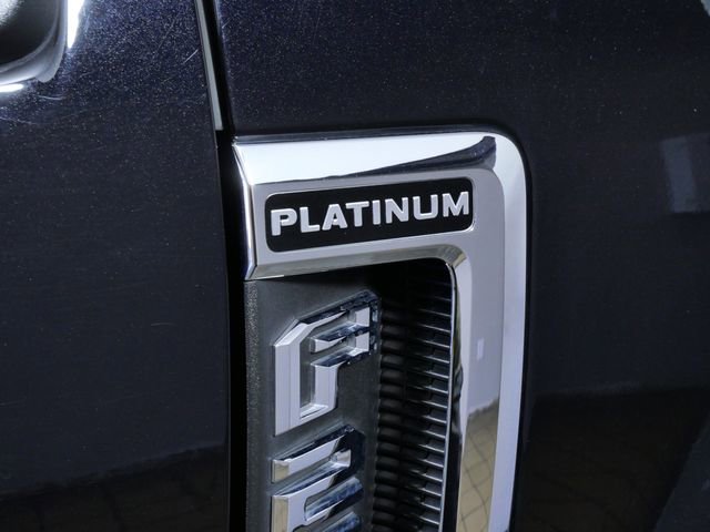 Certified 2020 Ford F250 Platinum w/ FX4 Off-Road Package AWD/4WD image 9