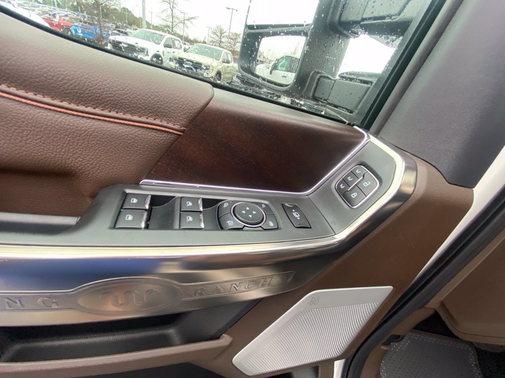 New 2026 Ford F250 King Ranch w/ Chrome Package AWD/4WD image 11