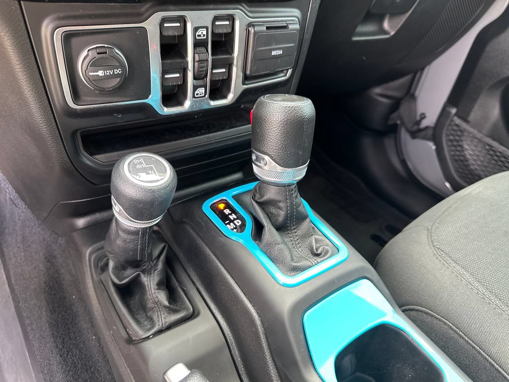 Used 2023 Jeep Wrangler Unlimited Sport AWD/4WD image 27