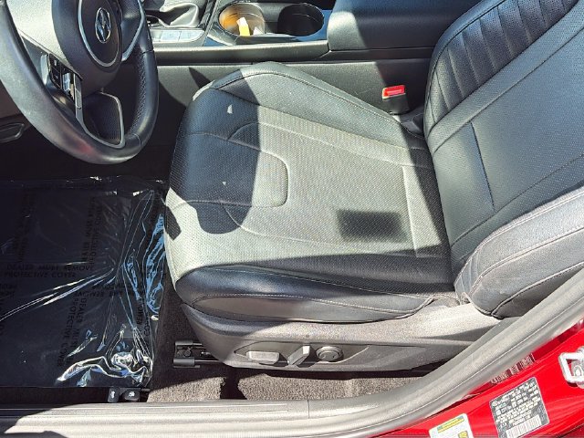 Used 2023 Hyundai Elantra Limited FWD image 21