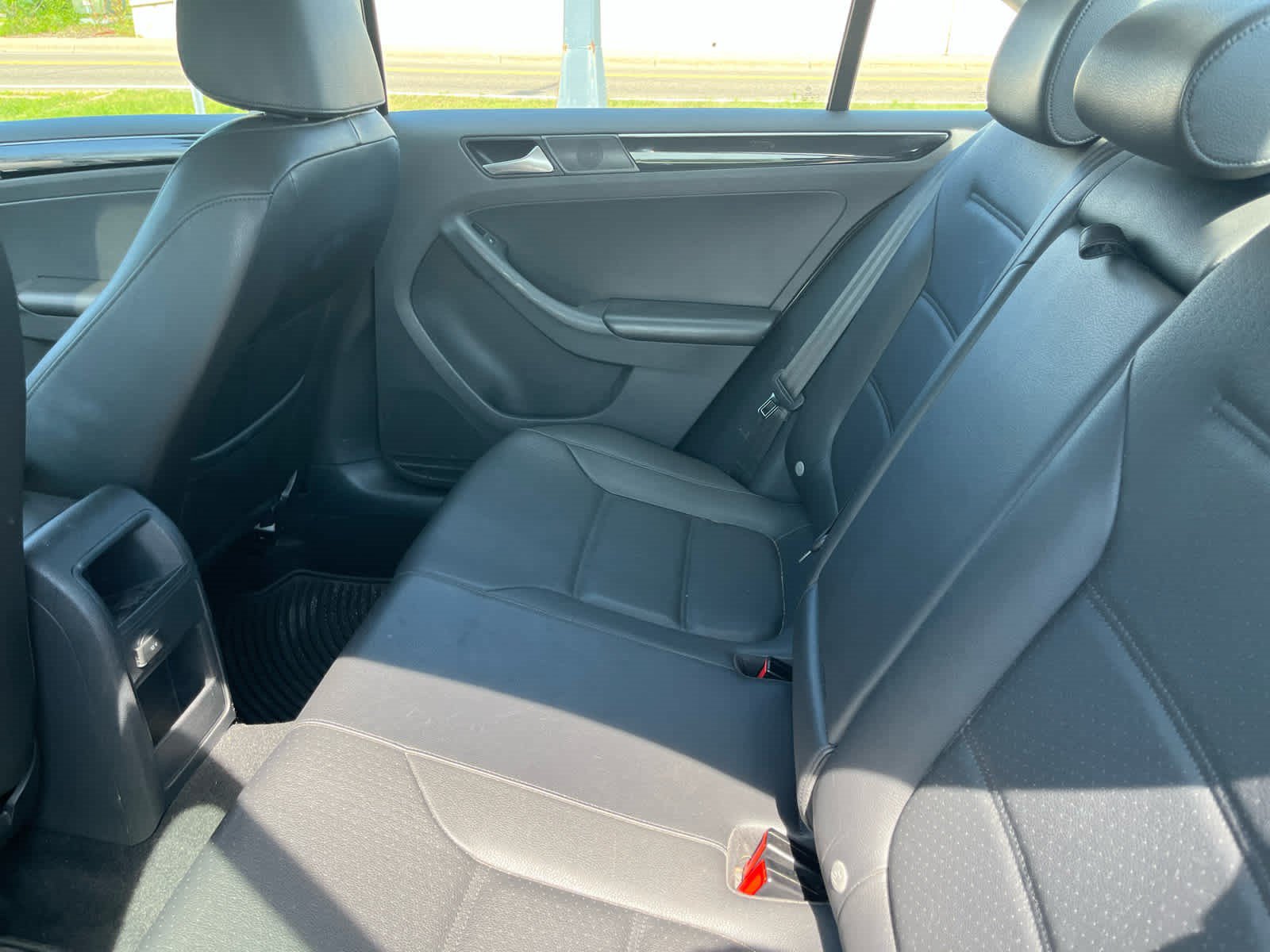 Used 2017 Volkswagen Jetta SEL FWD image 14