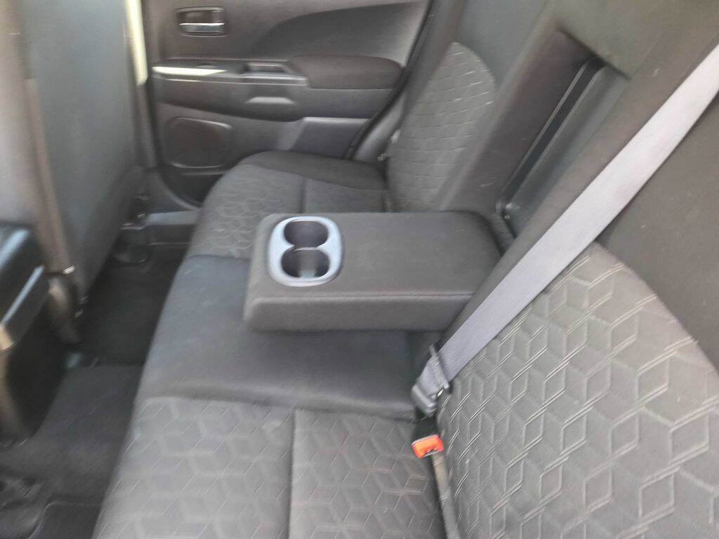 Used 2021 Mitsubishi Outlander Sport ES image 18