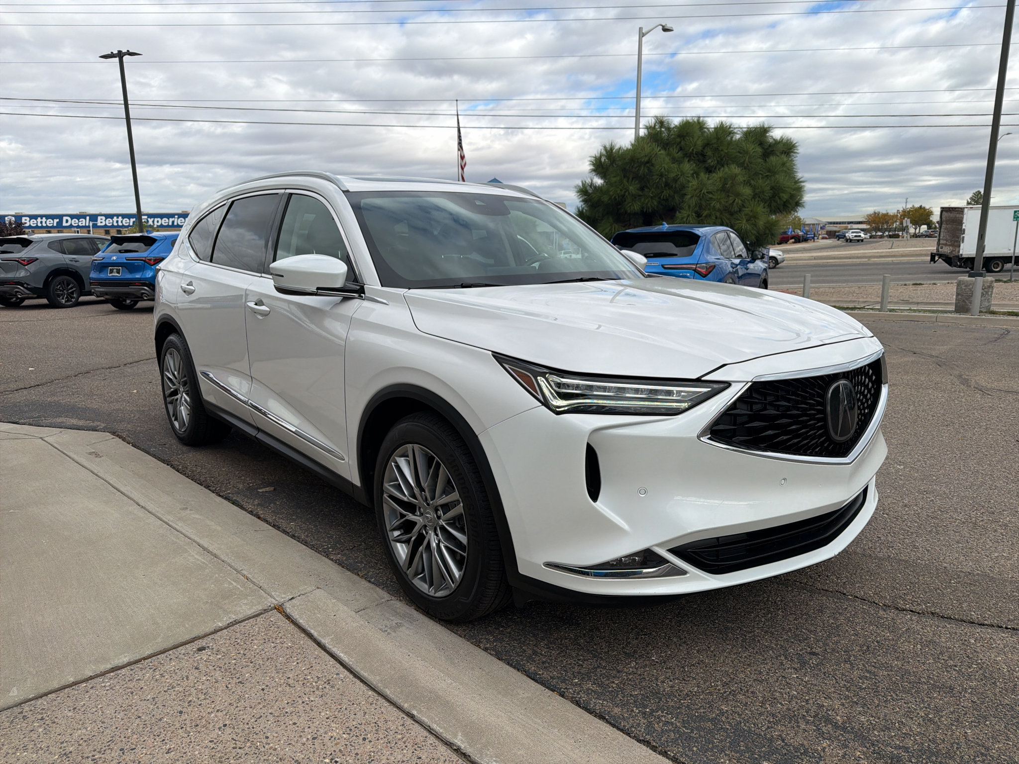 Certified 2024 Acura MDX w/ Advance Package AWD/4WD image 5