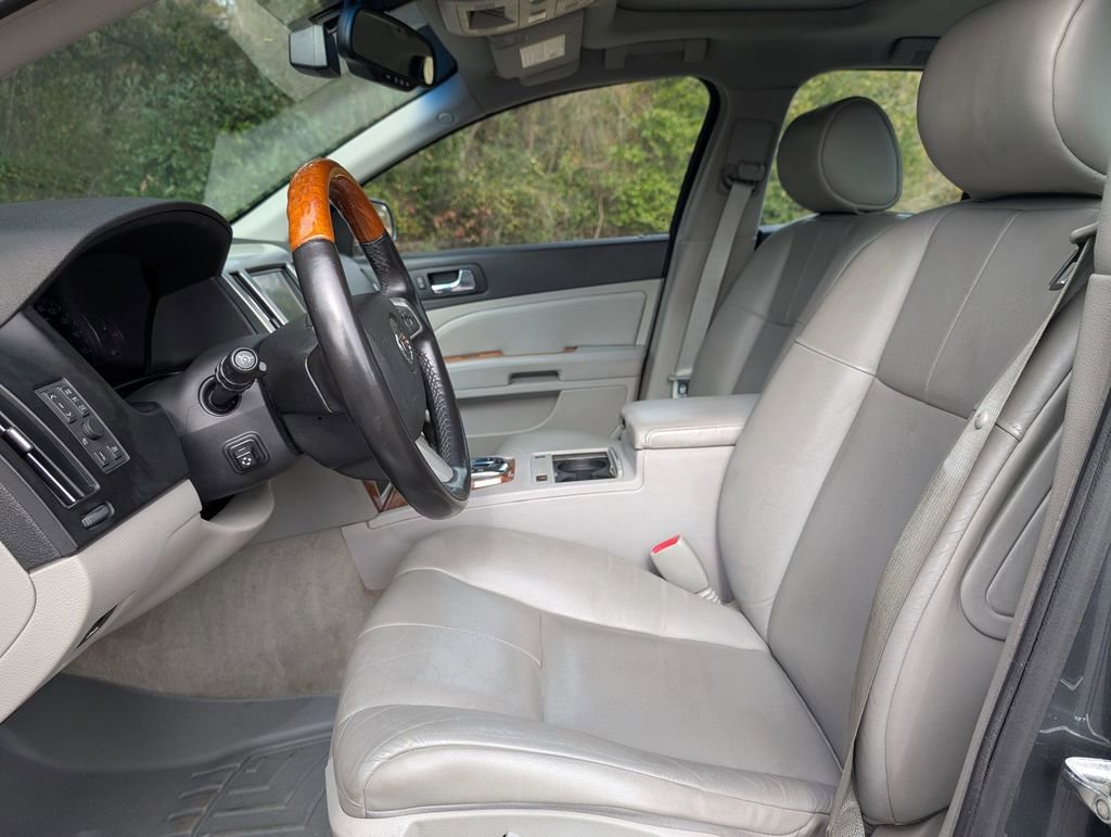 Used 2011 Cadillac STS Luxury image 14