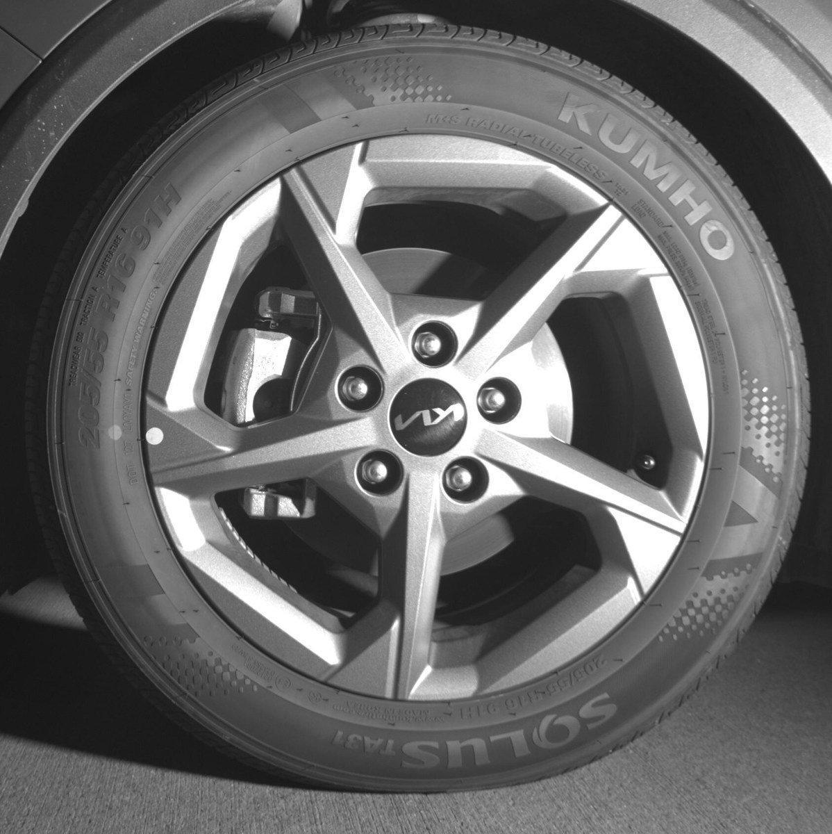 Used 2025 Kia K4 LXS image 9