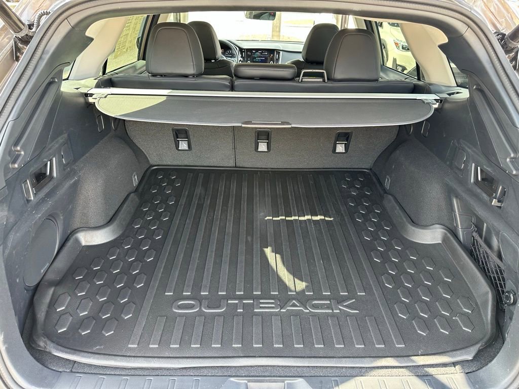 Used 2023 Subaru Outback Limited image 7