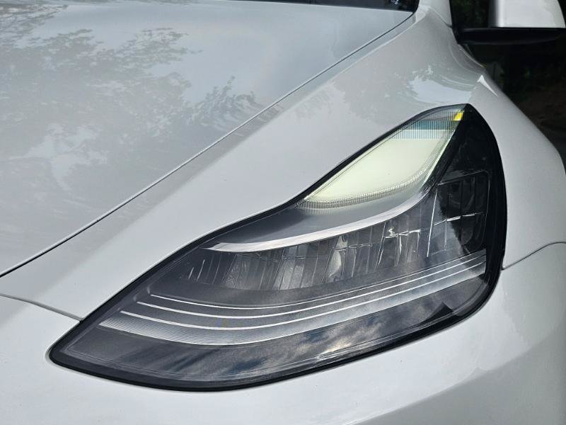 Used 2021 Tesla Model Y Long Range AWD/4WD image 28