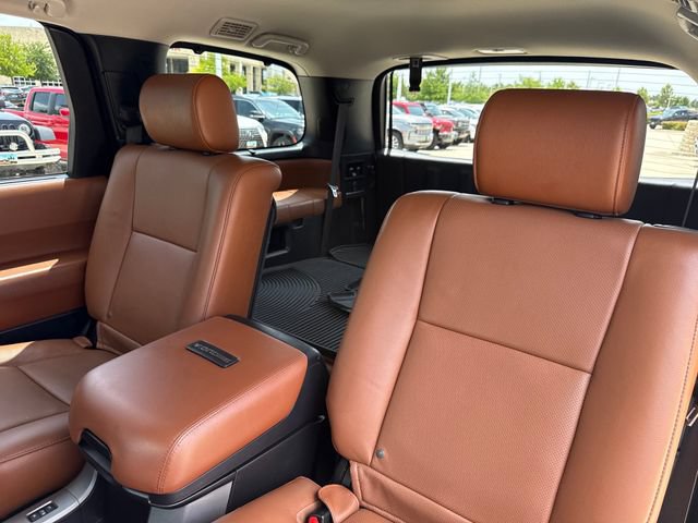 Used 2021 Toyota Sequoia Platinum AWD/4WD image 28