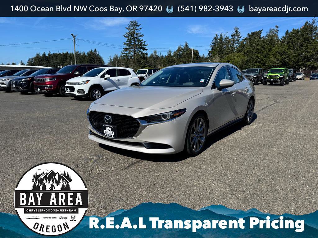 Used 2022 MAZDA MAZDA3 s image 1