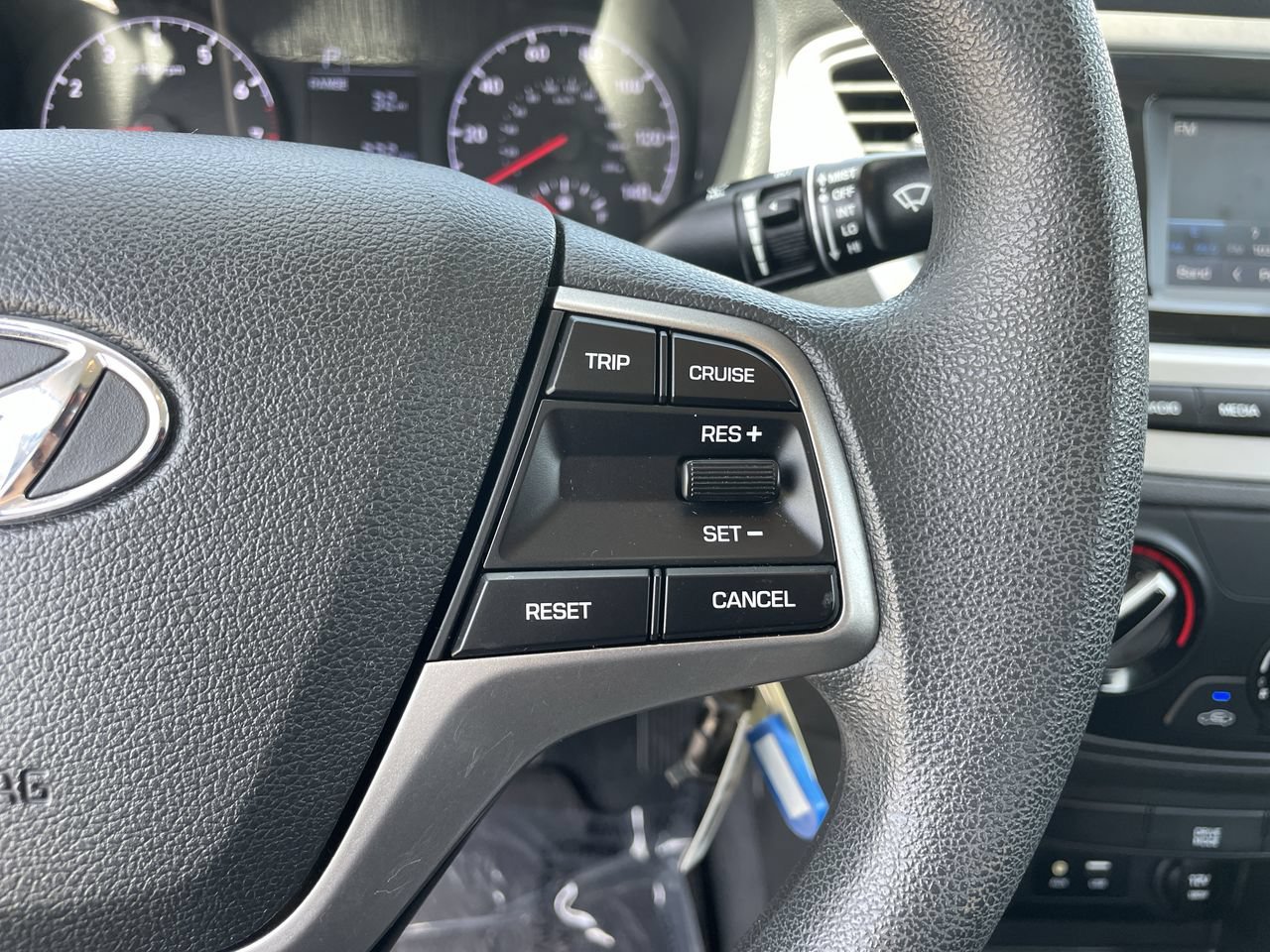 Used 2020 Hyundai Accent SE FWD image 25