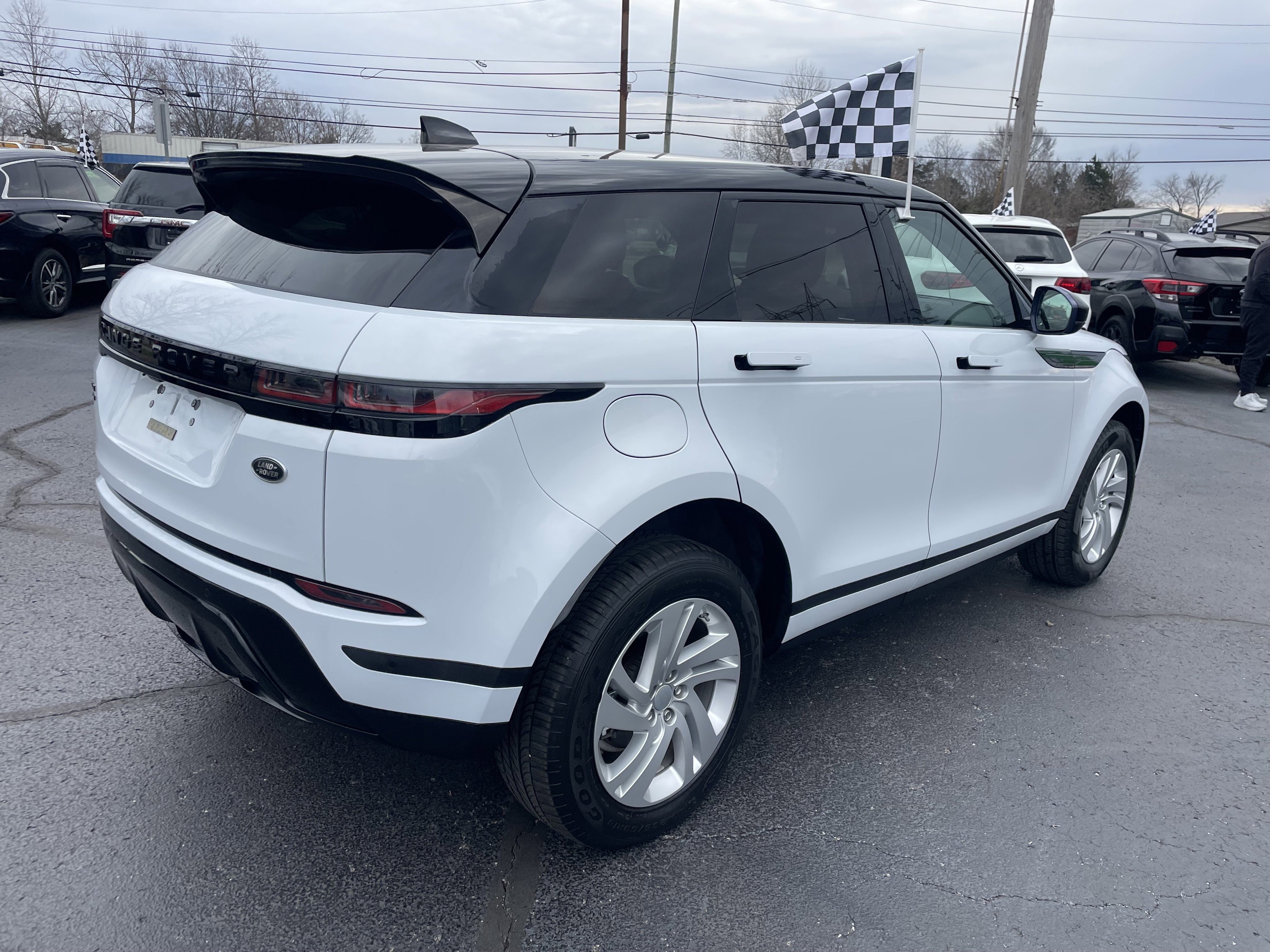 Used 2020 Land Rover Range Rover Evoque S image 4