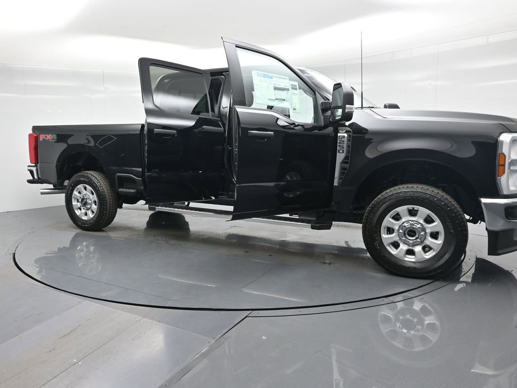 Certified 2024 Ford F250 XLT w/ FX4 Off-Road Package image 35
