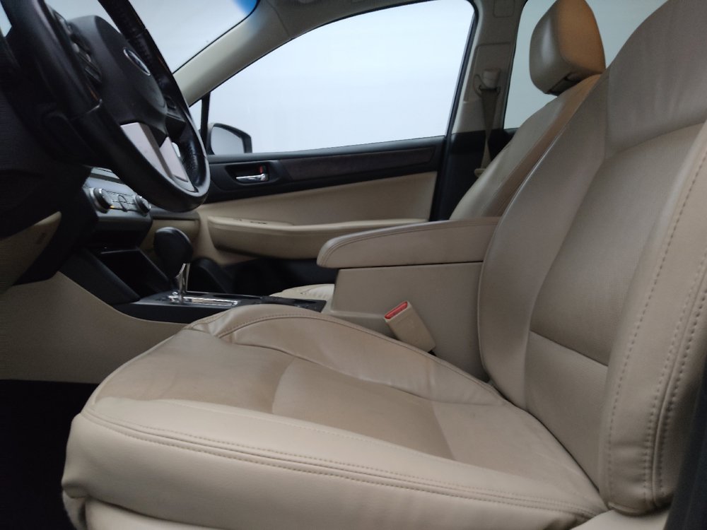 Used 2016 Subaru Outback 2.5i Limited AWD/4WD image 17