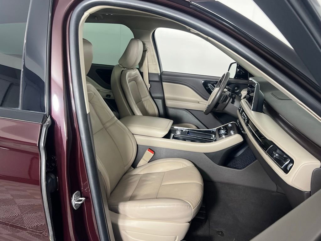 Used 2023 Lincoln Aviator Reserve w/ Equipment Group 201A image 35