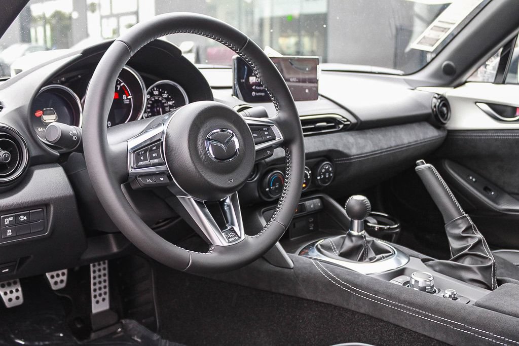 New 2026 MAZDA MX-5 Miata Club w/ Interior Package RWD image 14