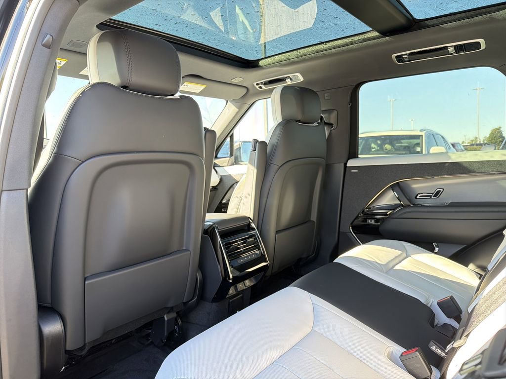 New 2026 Land Rover Range Rover Sport Dynamic SE image 11