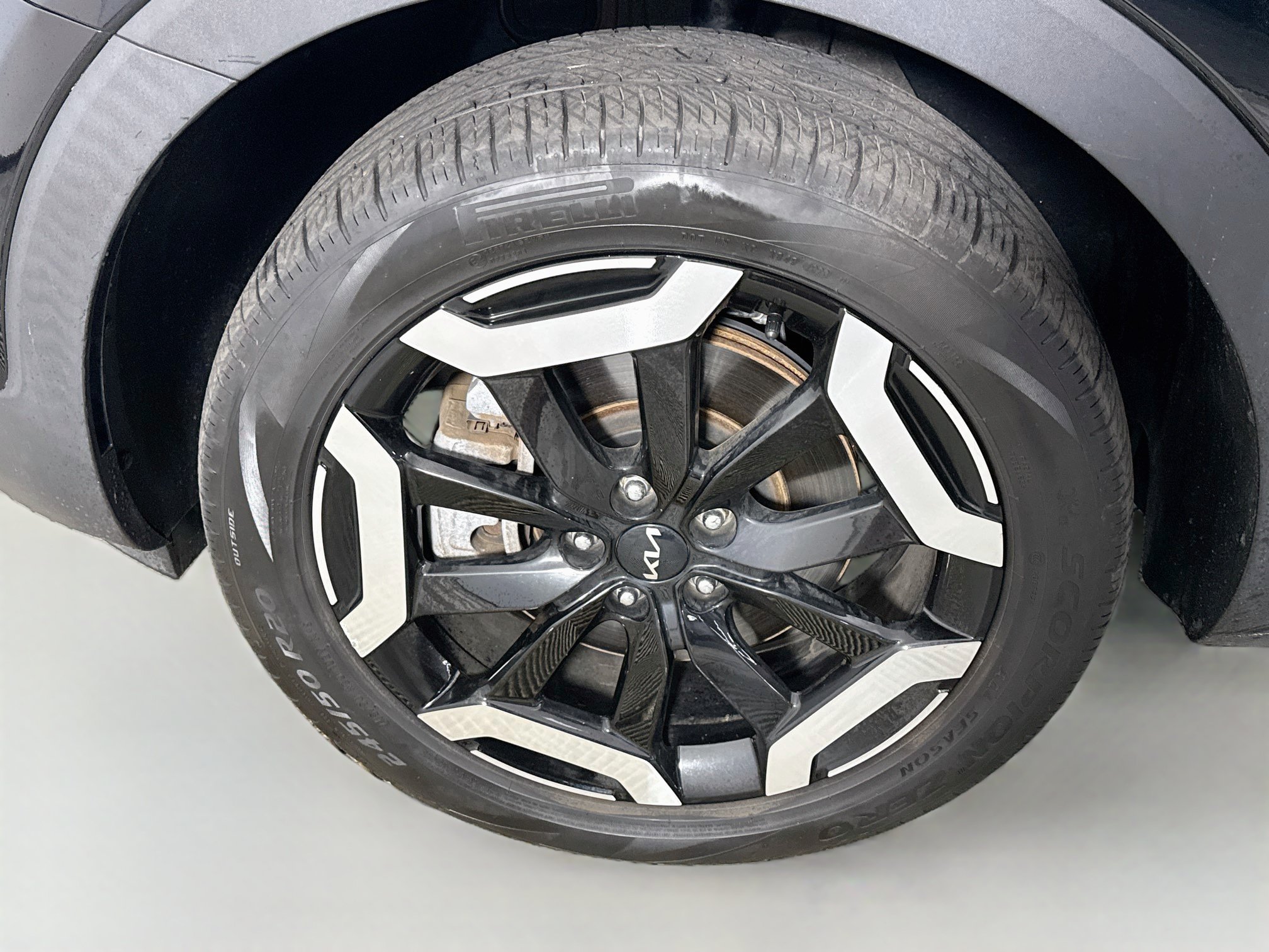 Used 2024 Kia Telluride EX w/ EX Captain's Chair Package FWD image 38