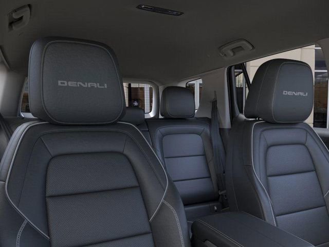 New 2026 GMC Terrain Denali w/ LPO, Black Badging Package image 24