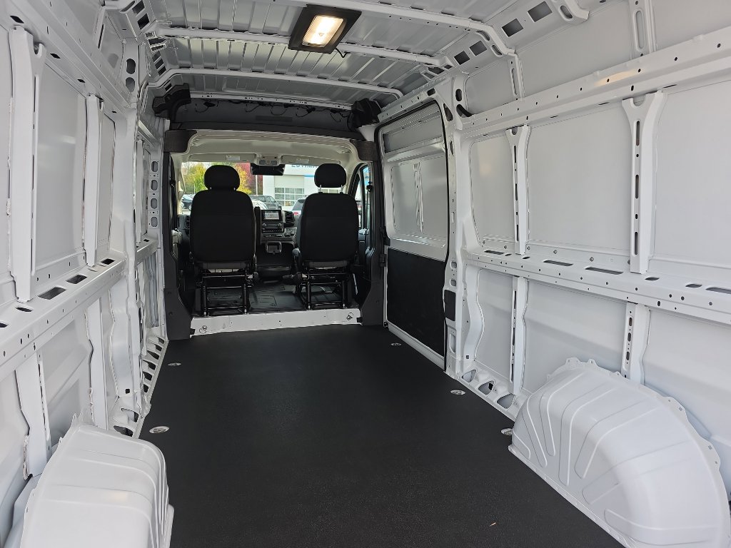 New 2026 RAM ProMaster 3500 w/ Convenience Group image 16