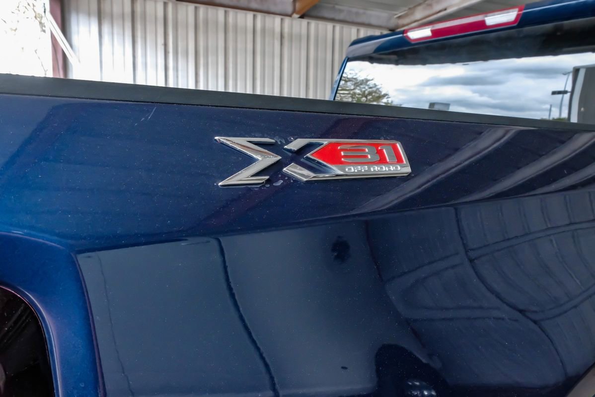 Used 2023 GMC Sierra 1500 SLT image 54