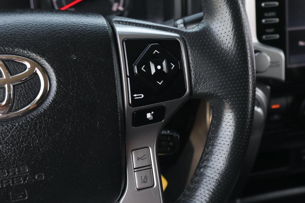 Used 2021 Toyota 4Runner SR5 AWD/4WD image 24