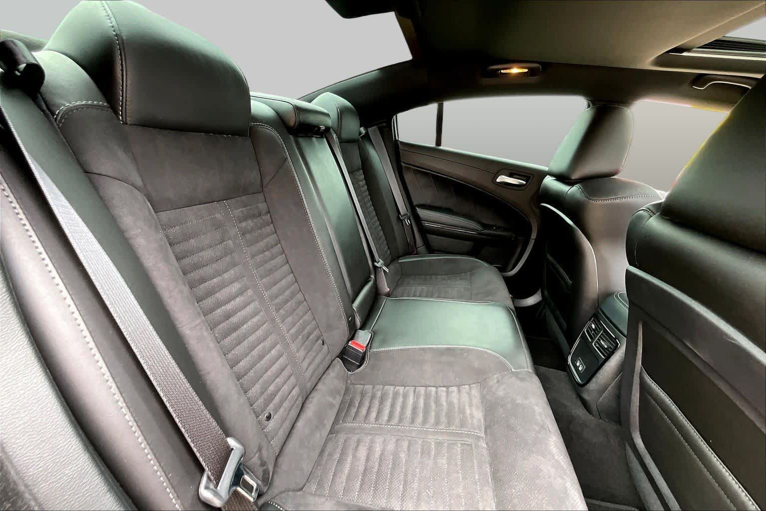 Used 2023 Dodge Charger Scat Pack w/ Daytona Edition Group RWD image 38