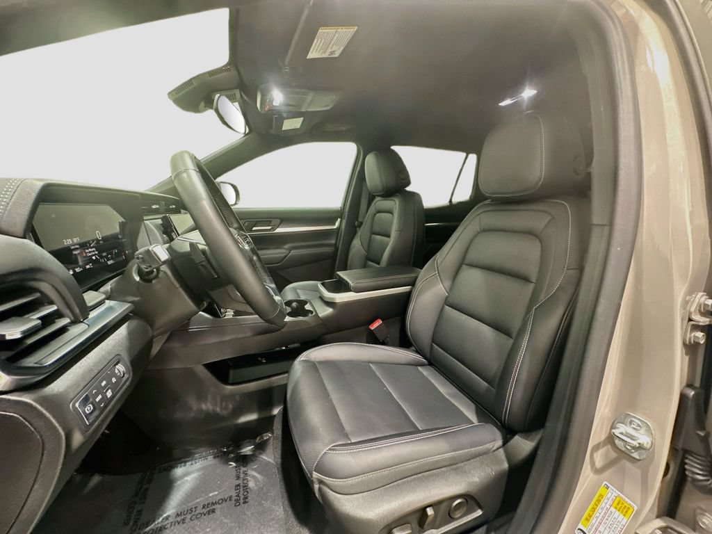 Used 2025 GMC Terrain Elevation w/ Elevation Premium Package AWD/4WD image 22