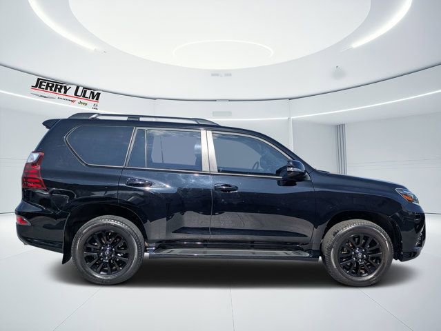 Used 2022 Lexus GX 460 w/ Black Line Special Edition AWD/4WD image 2
