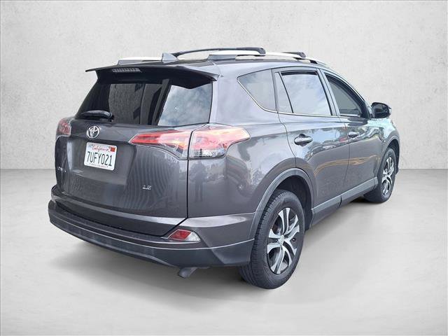 Used 2016 Toyota RAV4 LE image 5