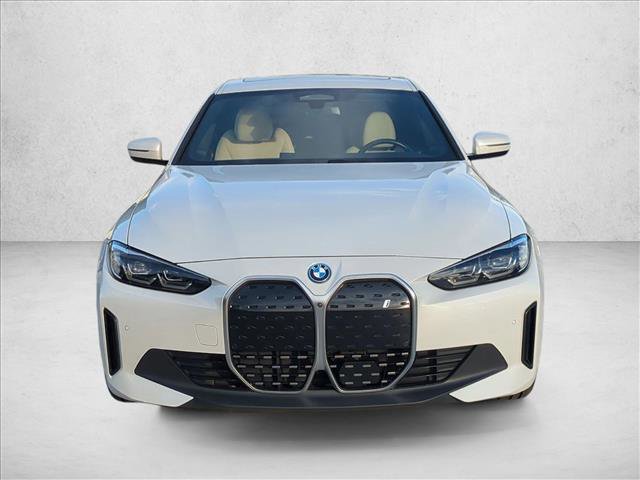 Used 2023 BMW i4 eDrive40 image 2