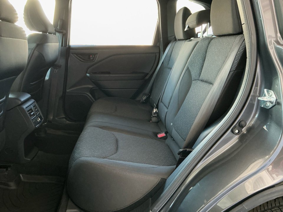Used 2026 Subaru Forester Premium AWD/4WD image 16