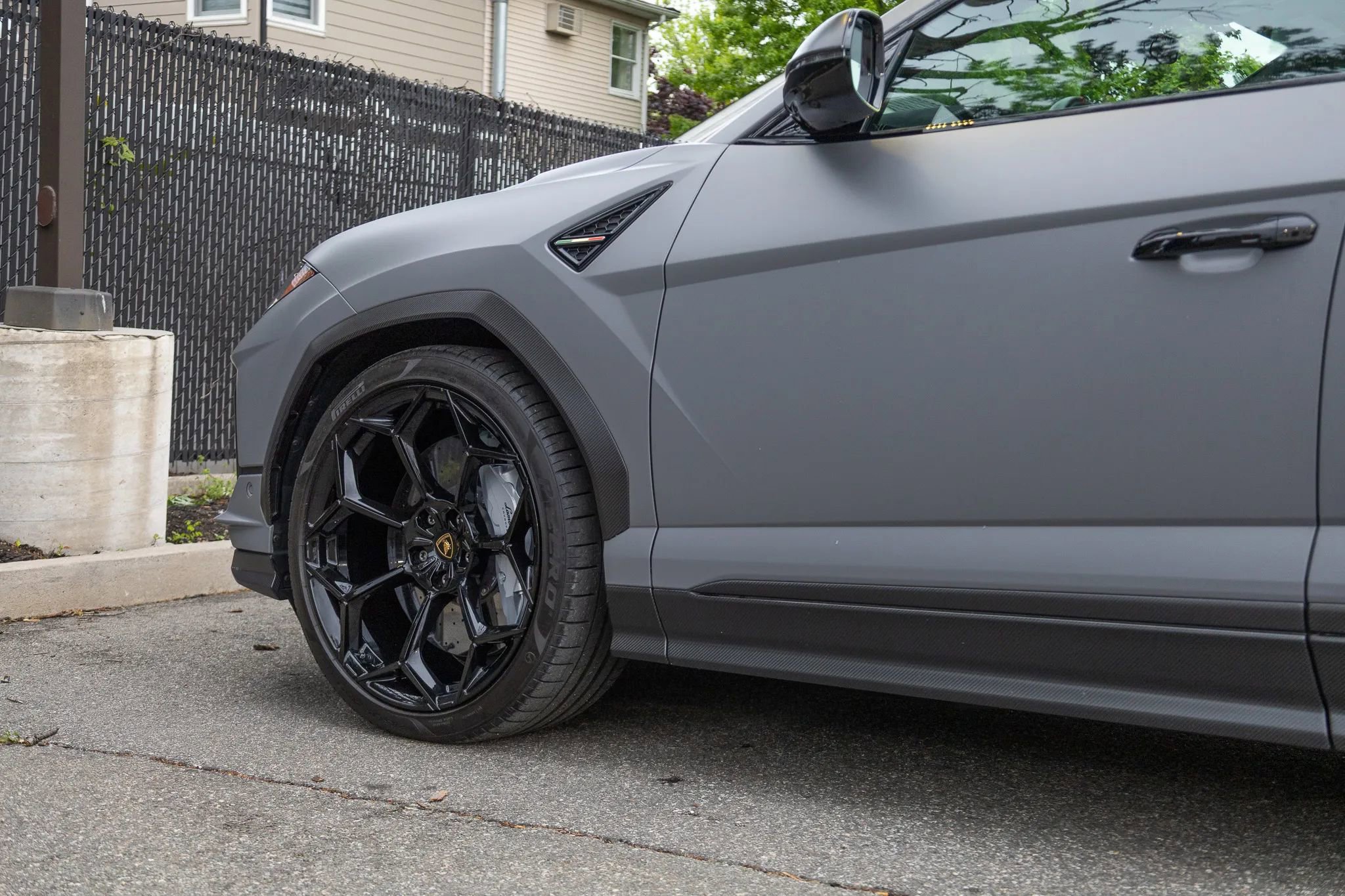 Used 2024 Lamborghini Urus Performante AWD/4WD image 19