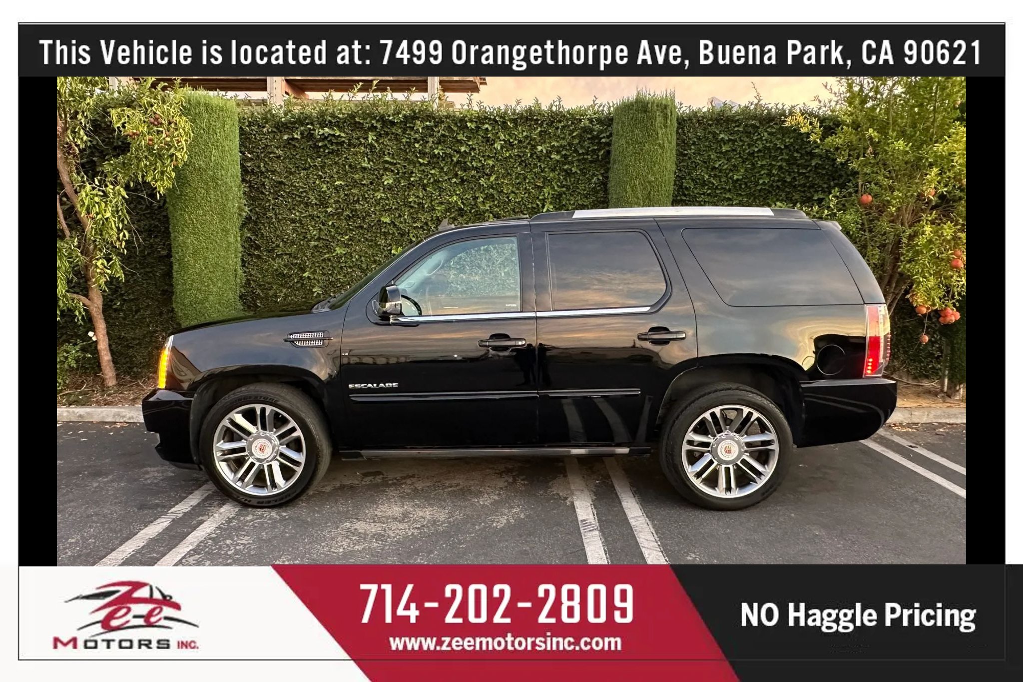 Used 2013 Cadillac Escalade Premium AWD/4WD image 10