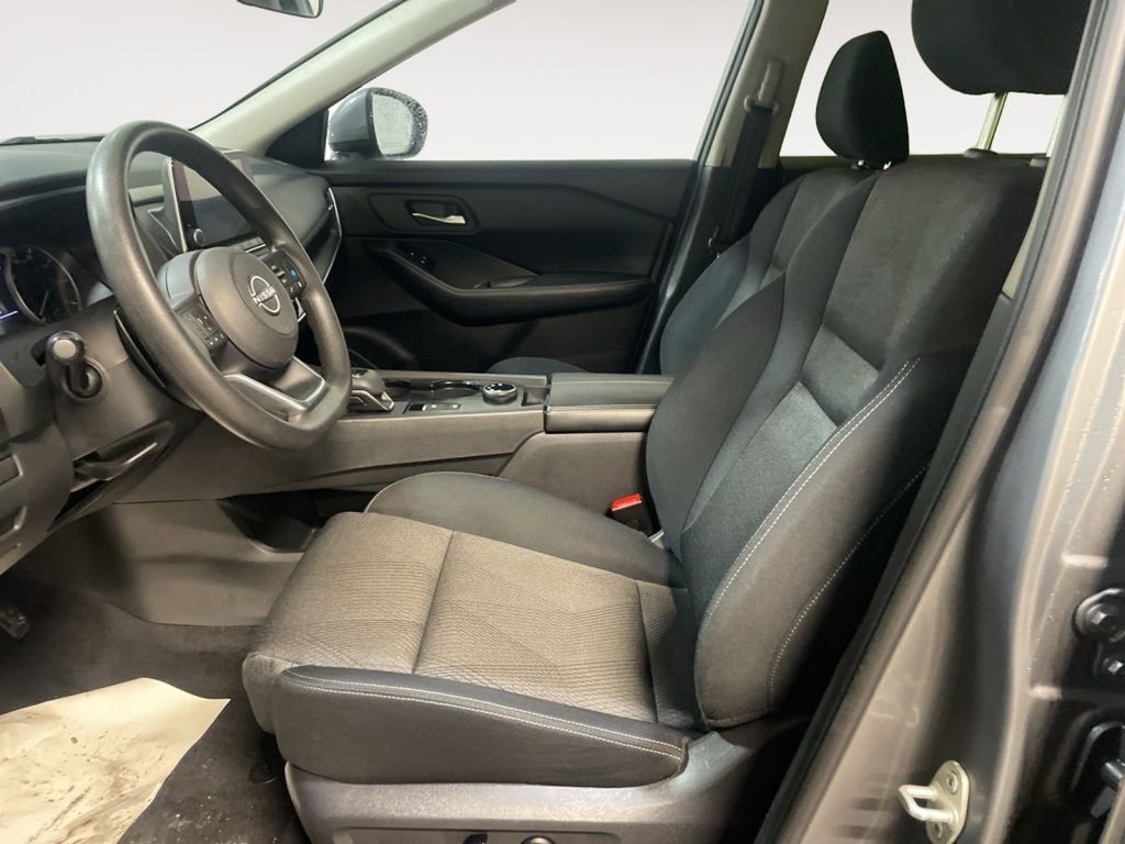 Used 2024 Nissan Rogue SV AWD/4WD image 17