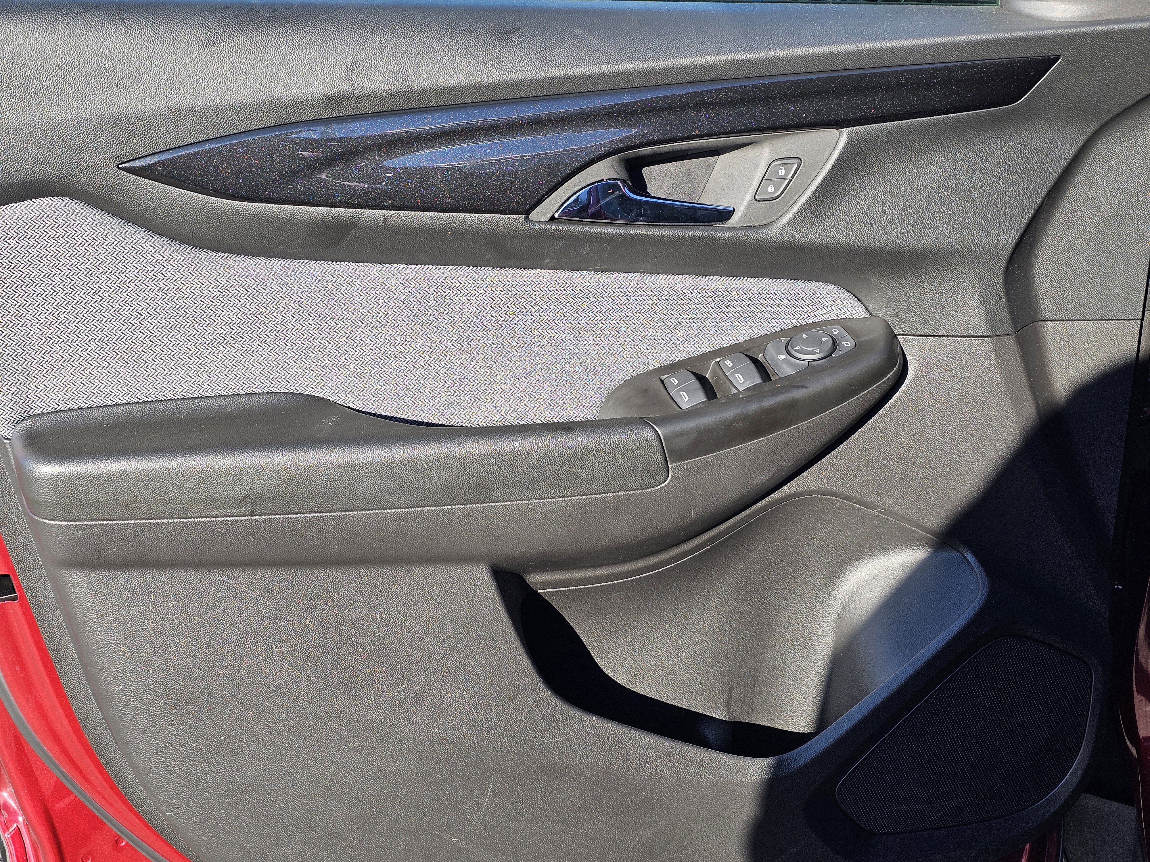 Used 2025 Chevrolet TrailBlazer LT image 14