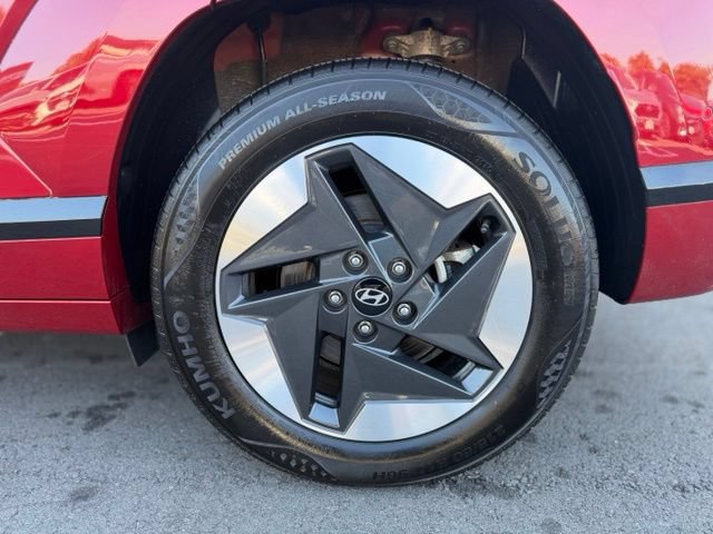 Used 2025 Hyundai Kona Limited FWD image 32