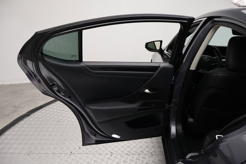 Used 2019 Lexus ES 350 w/ Premium Package FWD image 21