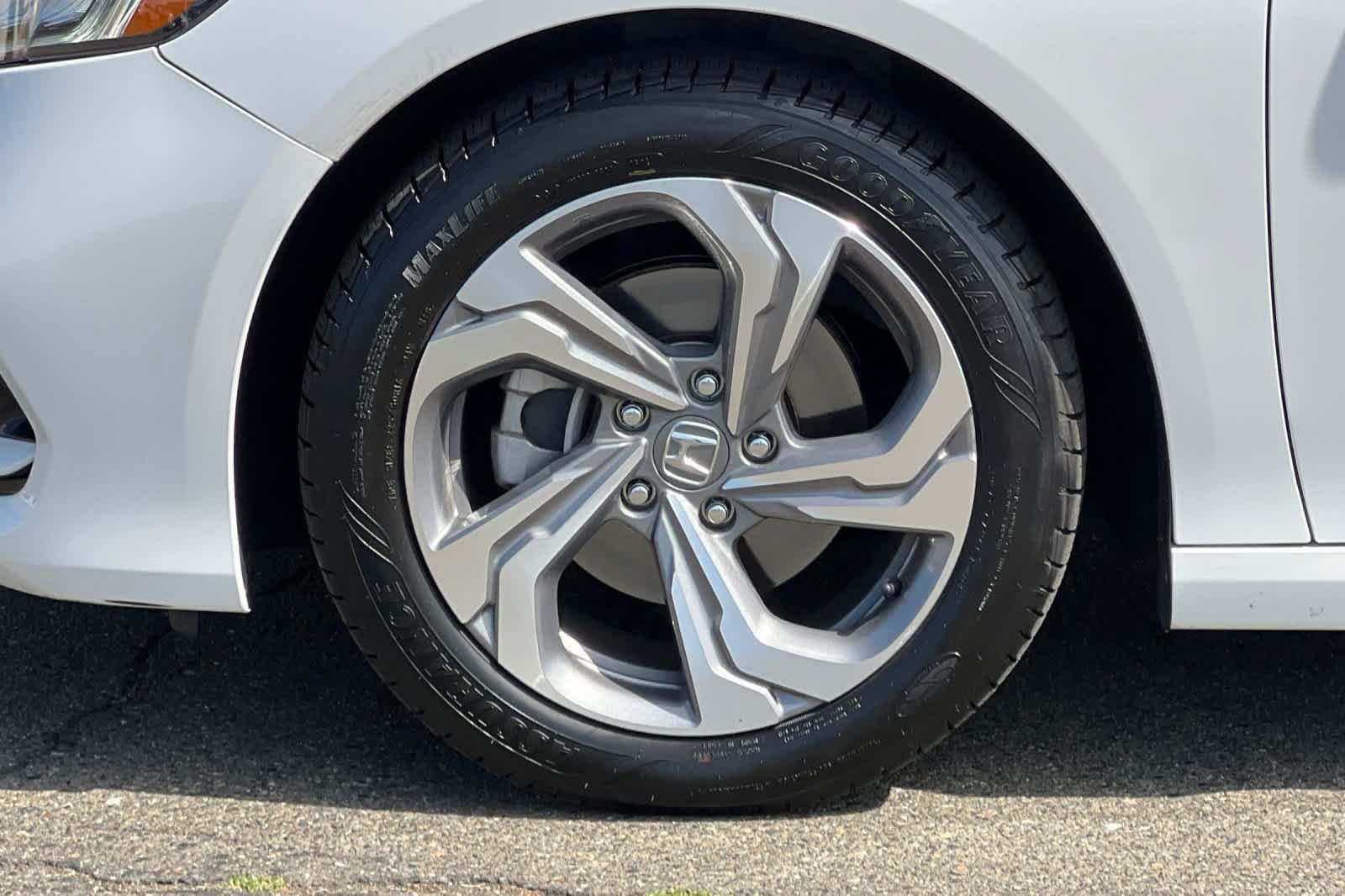 Used 2019 Honda Accord EX-L image 30