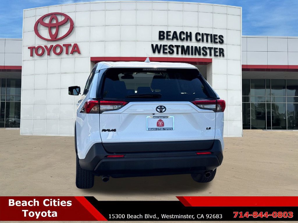 Certified 2023 Toyota RAV4 LE FWD image 9