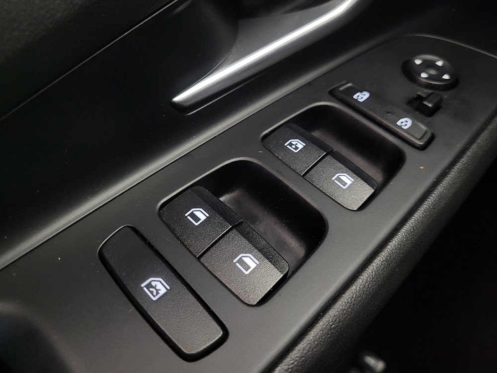 Used 2022 Hyundai Elantra SEL w/ Convenience + Premium Package image 27