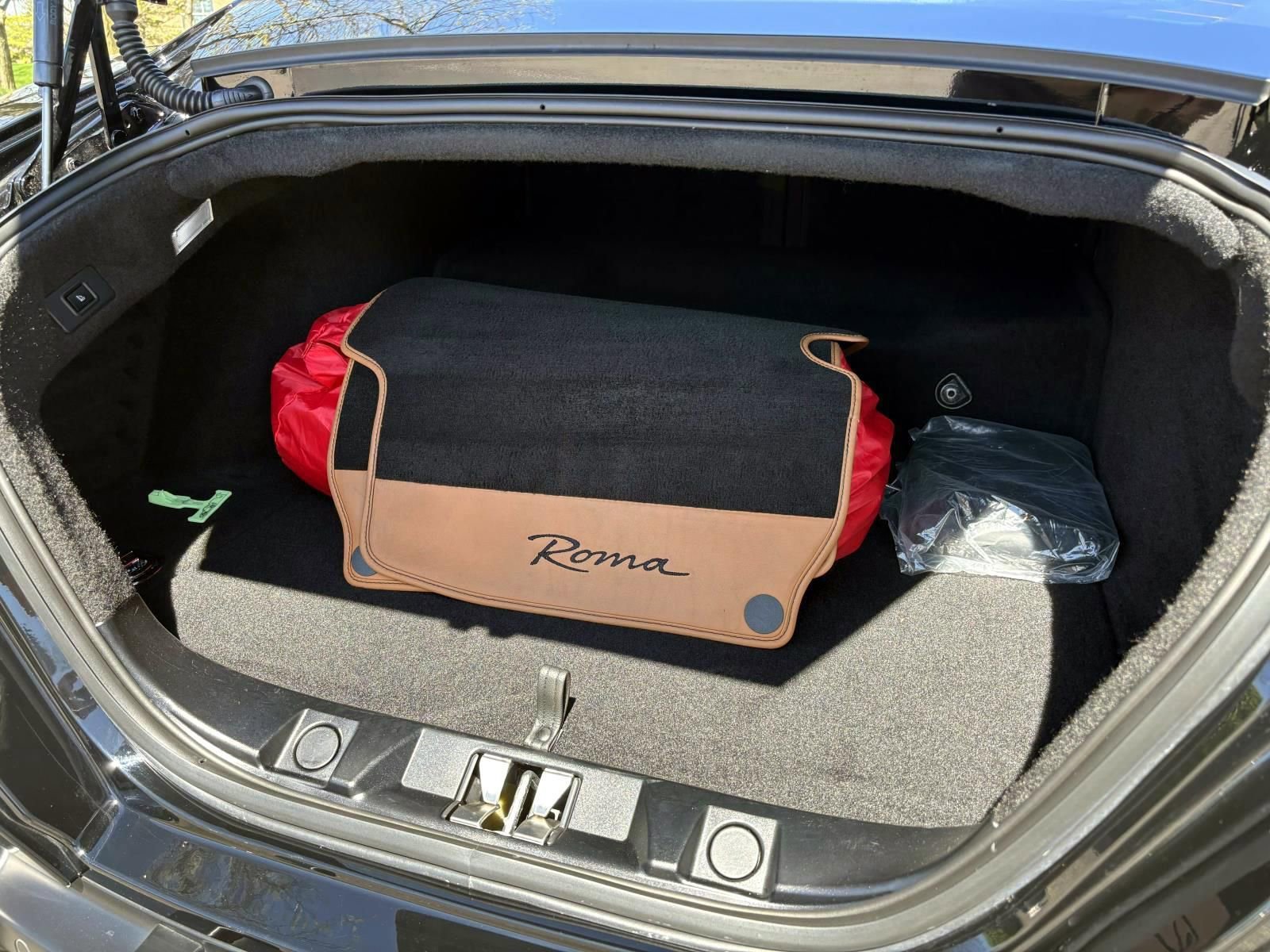 Used 2022 Ferrari Roma image 22