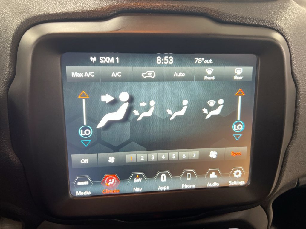 Used 2023 Jeep Renegade Trailhawk AWD/4WD image 17