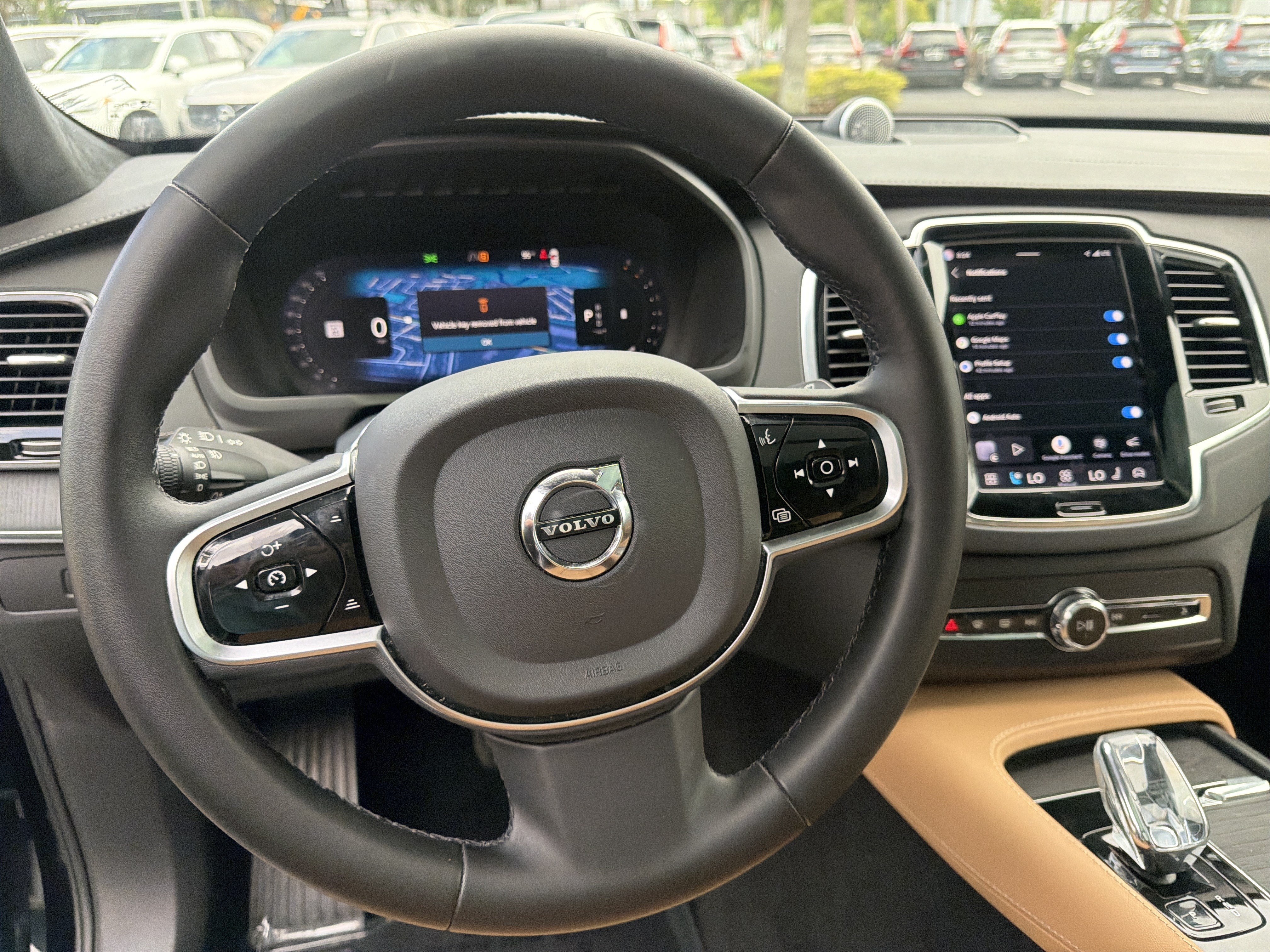 Certified 2023 Volvo XC90 B6 Ultimate w/ Lounge Package AWD/4WD image 18