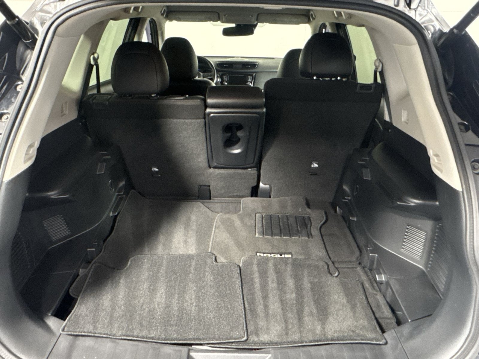 Used 2020 Nissan Rogue SL AWD/4WD image 26